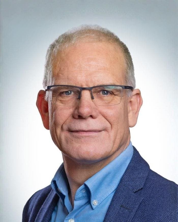 Clive Bolton